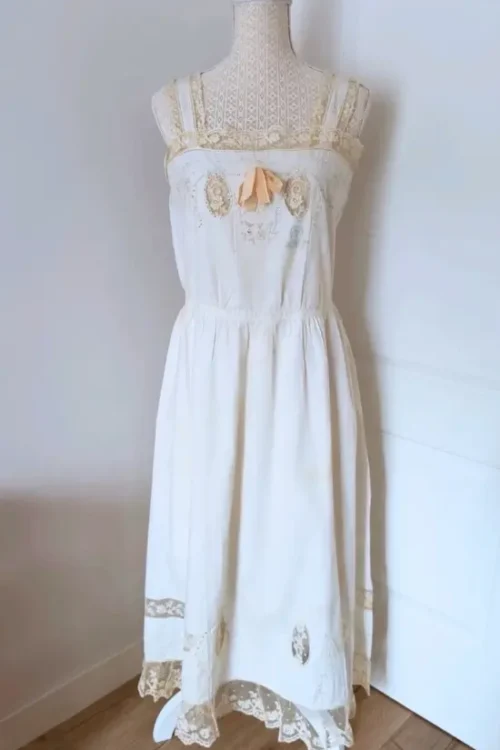 Conjunto ajuar vestido mas pololos - Prendas Vintage Mathilde