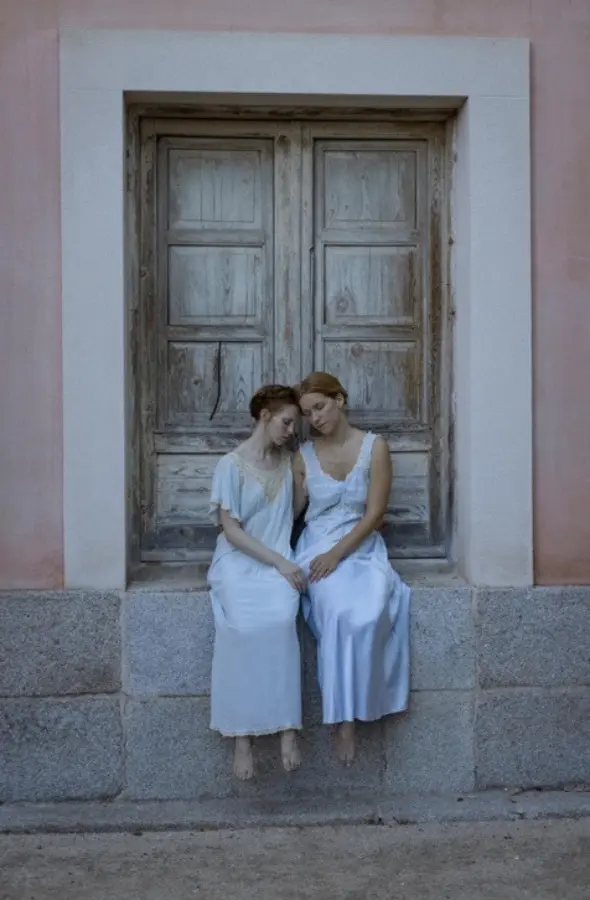 Sesión editorial El Sueño de Cariátides - Prendas Vintage Mathilde