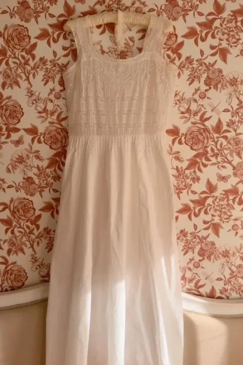Vestido camisón batista encaje - Prendas Vintage Mathilde